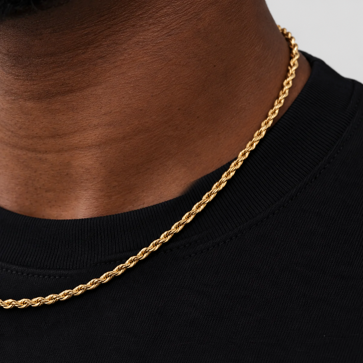 Rope Chain 2.5mm (Gold) neckline detail