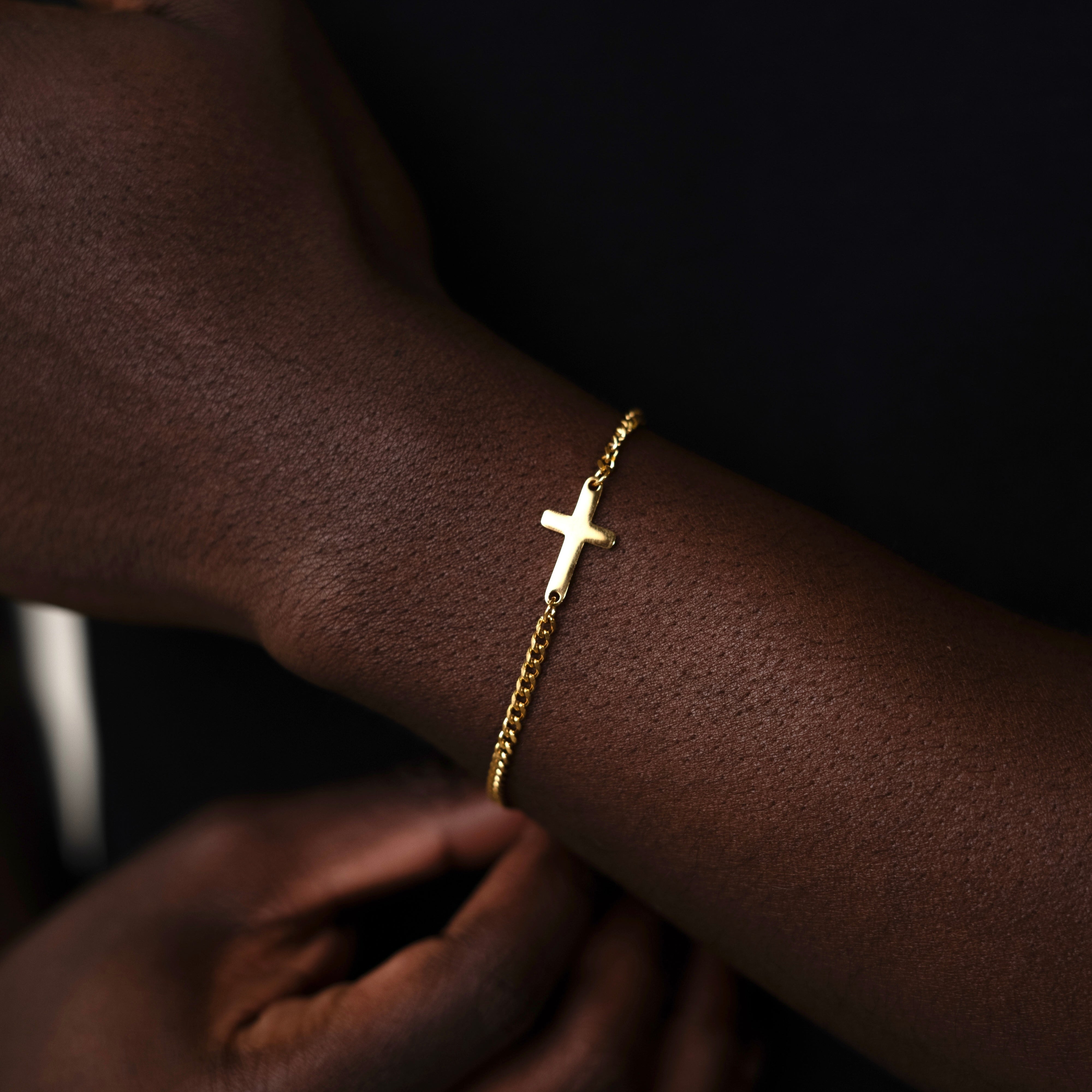 Cross Bracelet (Gold)