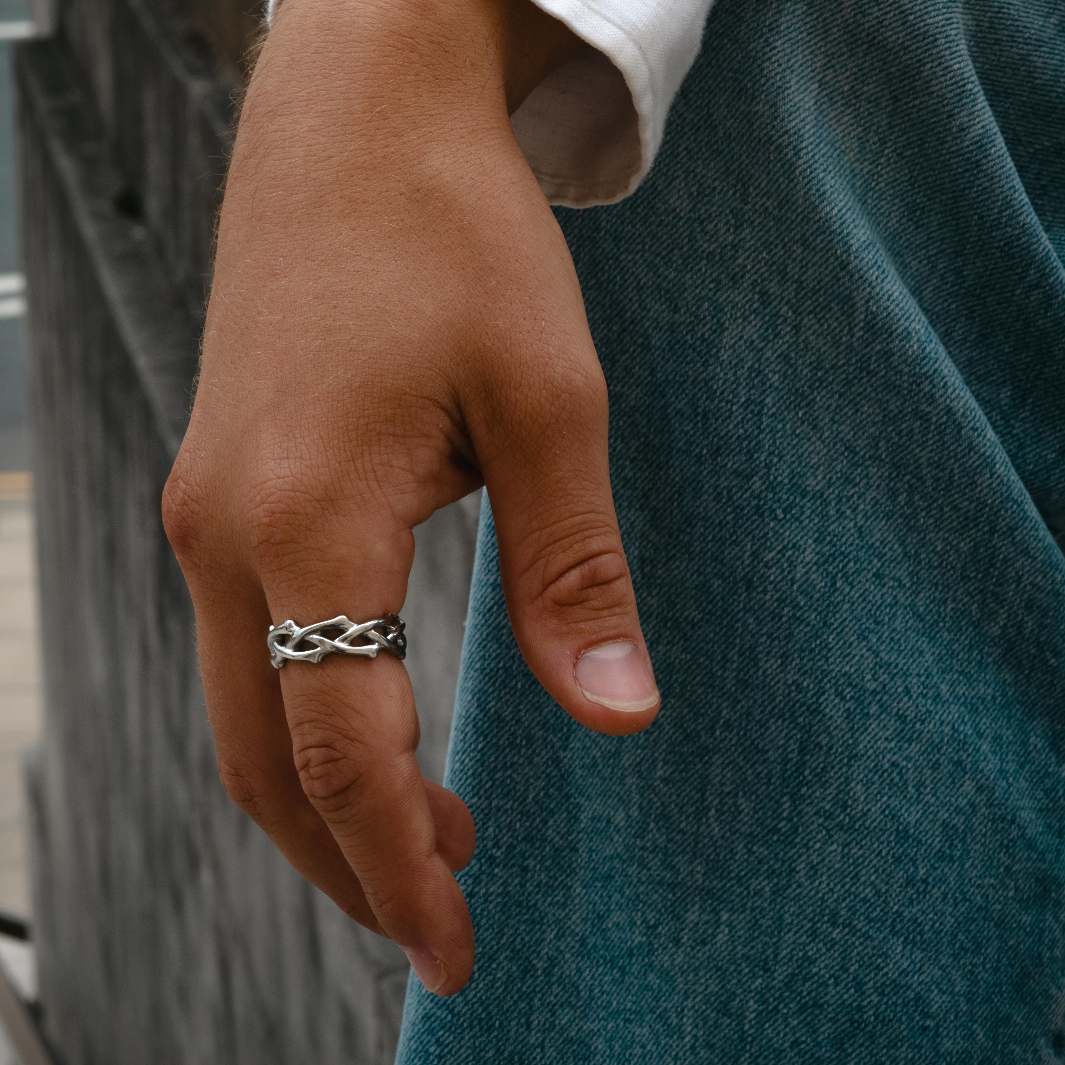 Crown of Thorns Ring (Silver)