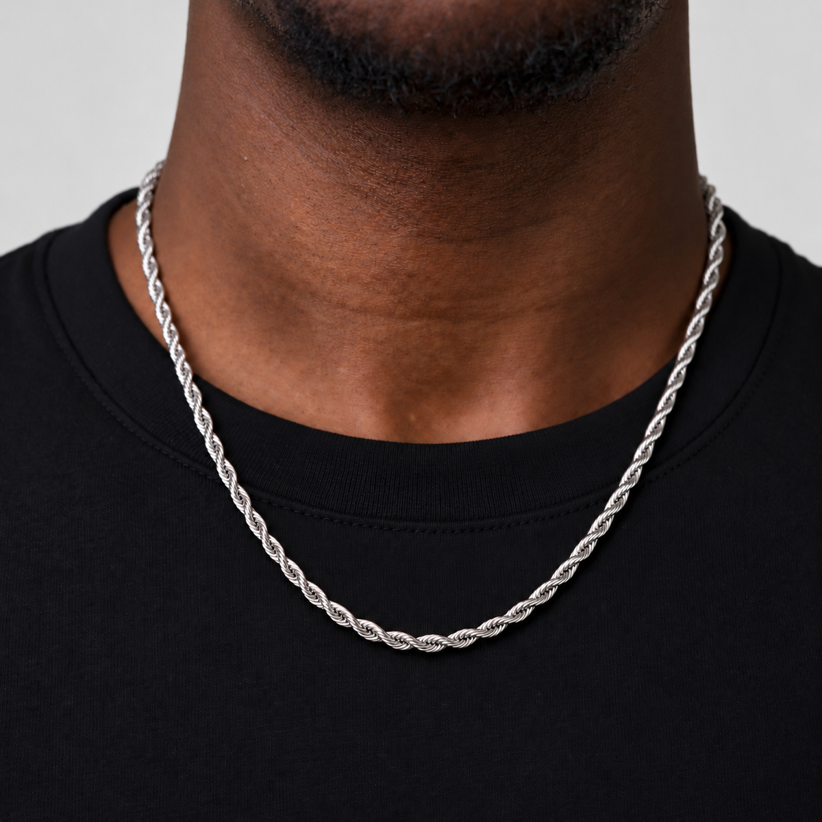5mm silver rope chain, 55cm, black tee model photograph