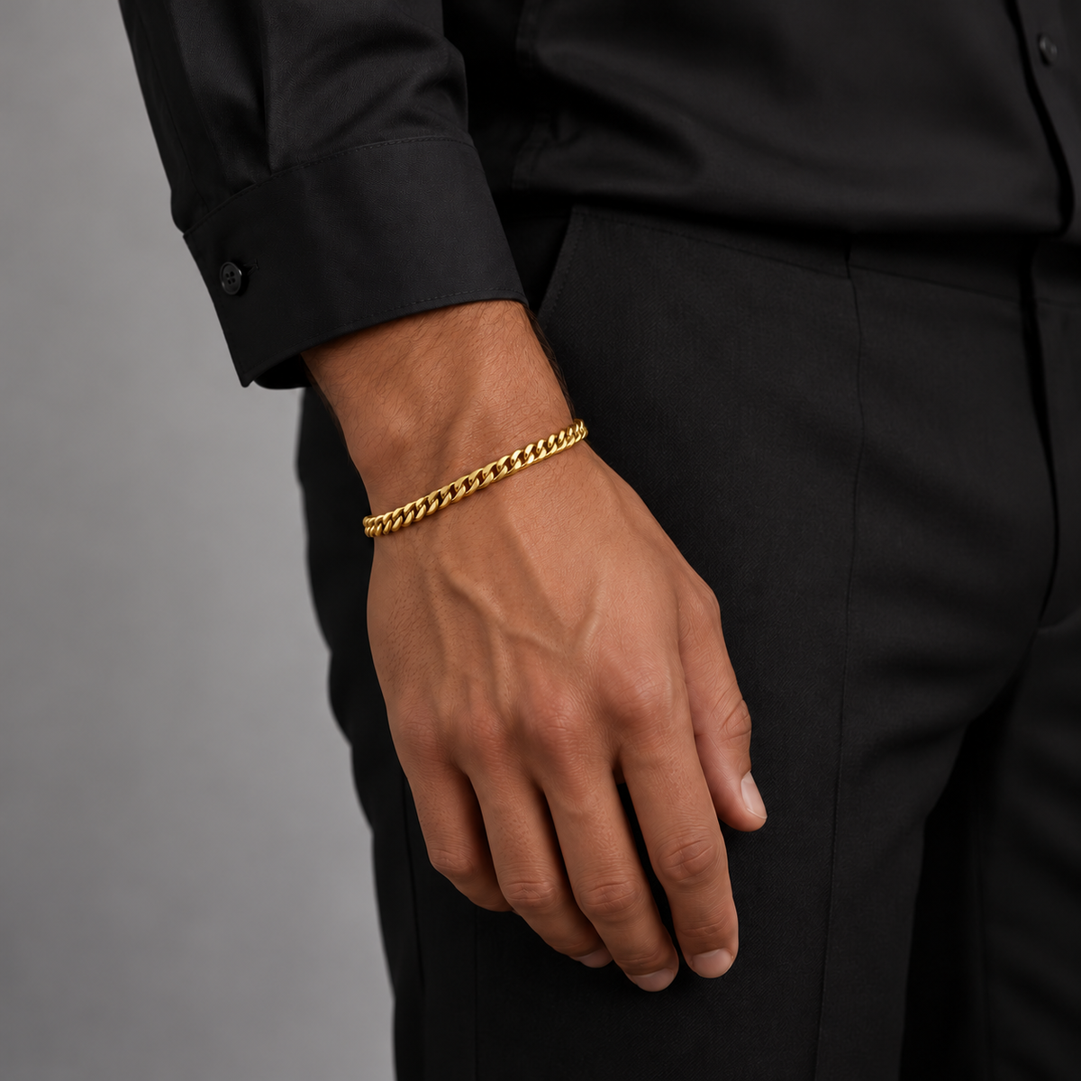 Gold 4mm Cuban bracelet, standing model view