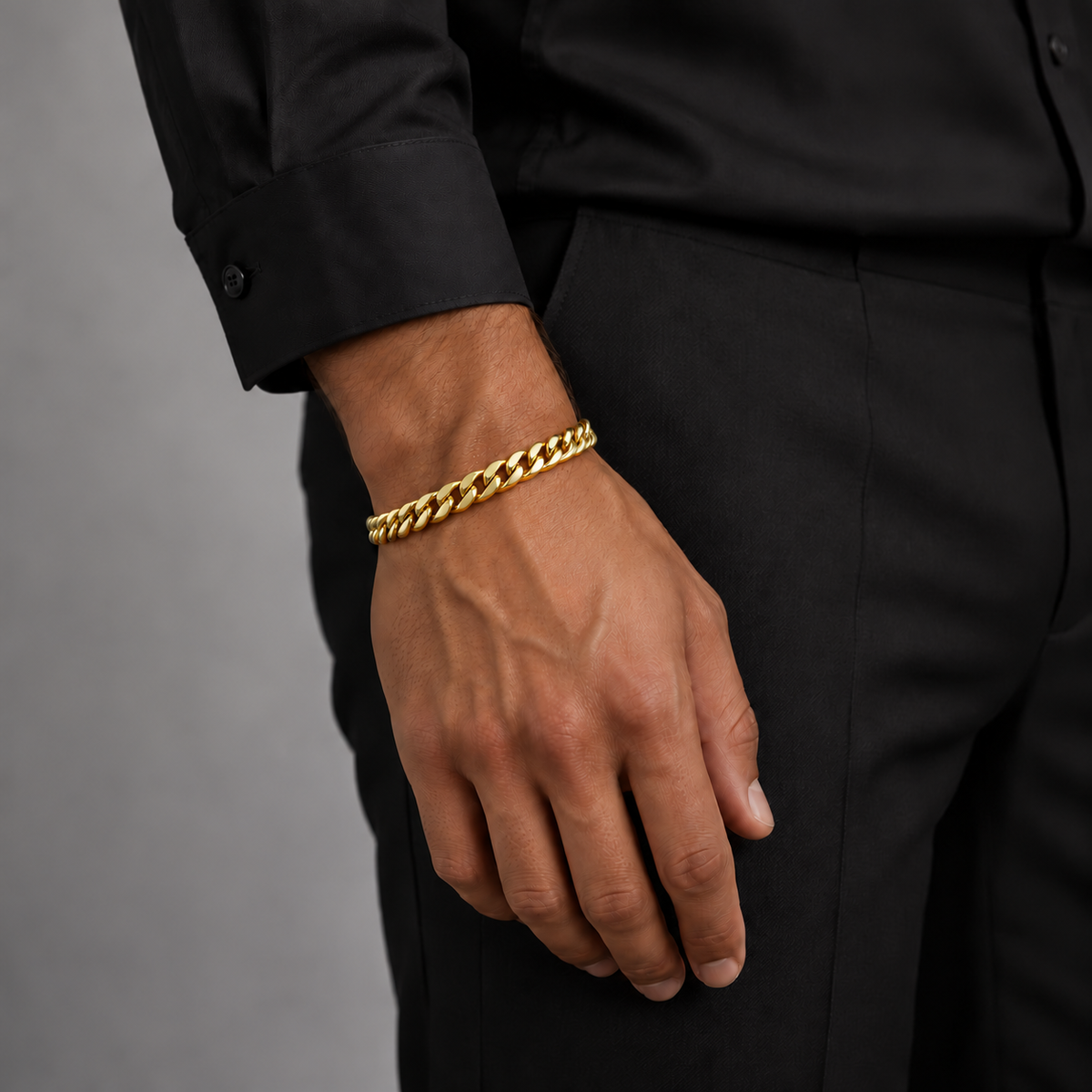 Gold 6mm Cuban bracelet, standing model view